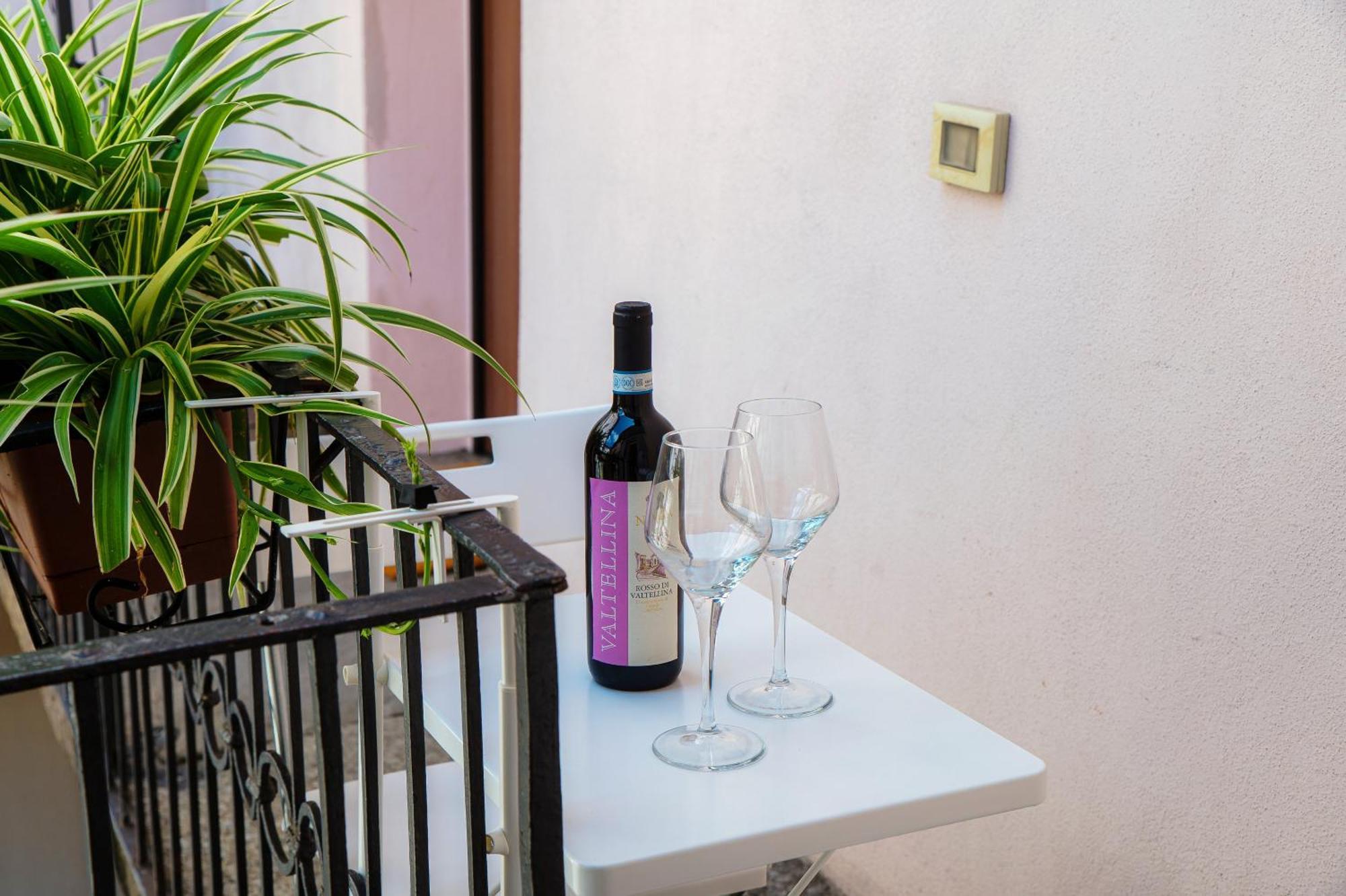 Casa Giulini - The House Of Travelers Apartment Como Exterior photo